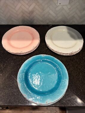 Al Fresco Vintage-Style Plastic Dinner Plates set of 12 Blue Pink Cream 11 x 11”